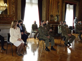 Asistentes al acto de nombramiento de embajadores 