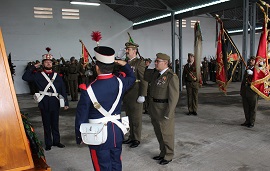 Momento del acto a los caídos.