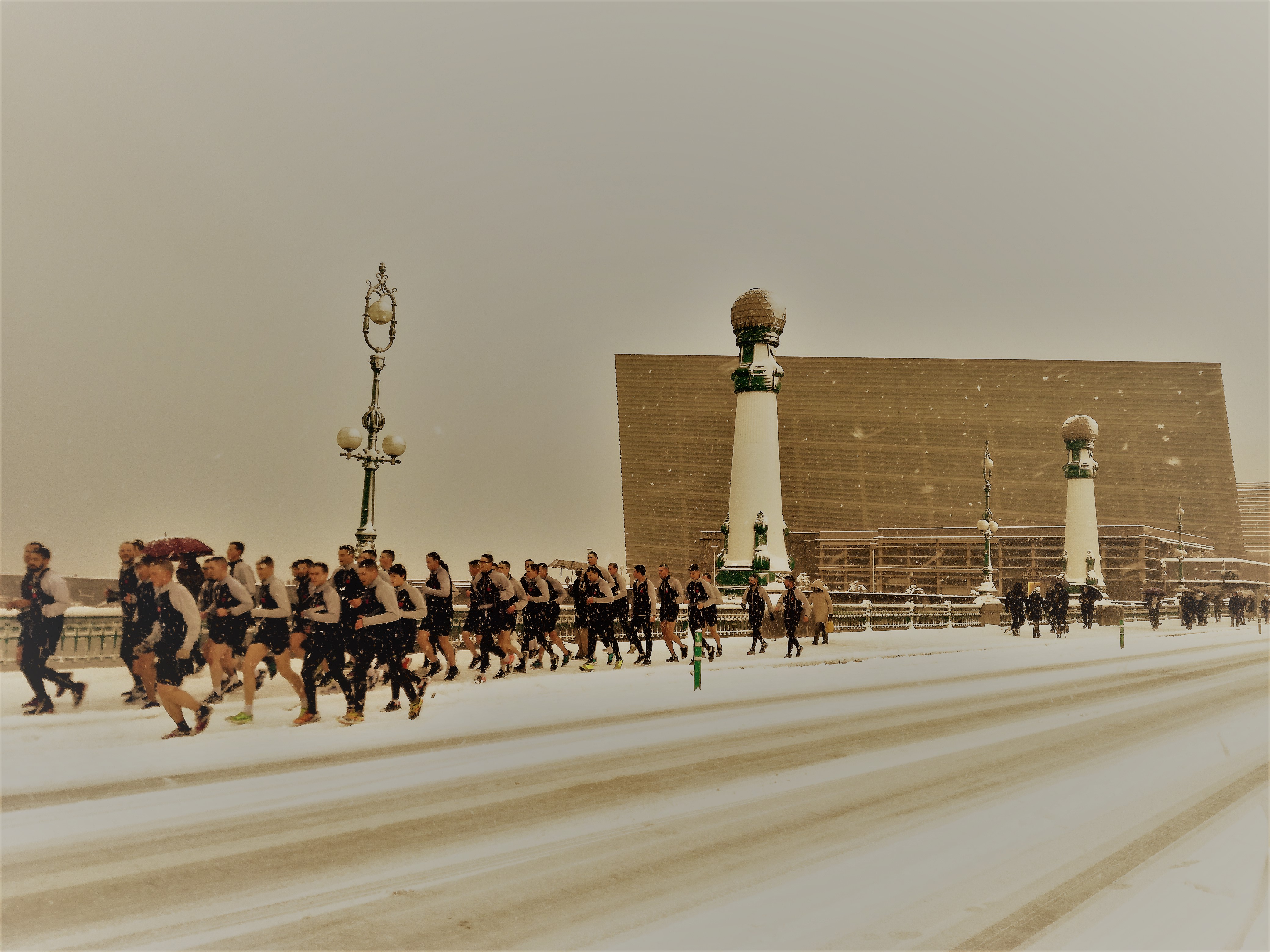 Corriendo bajo la nieve