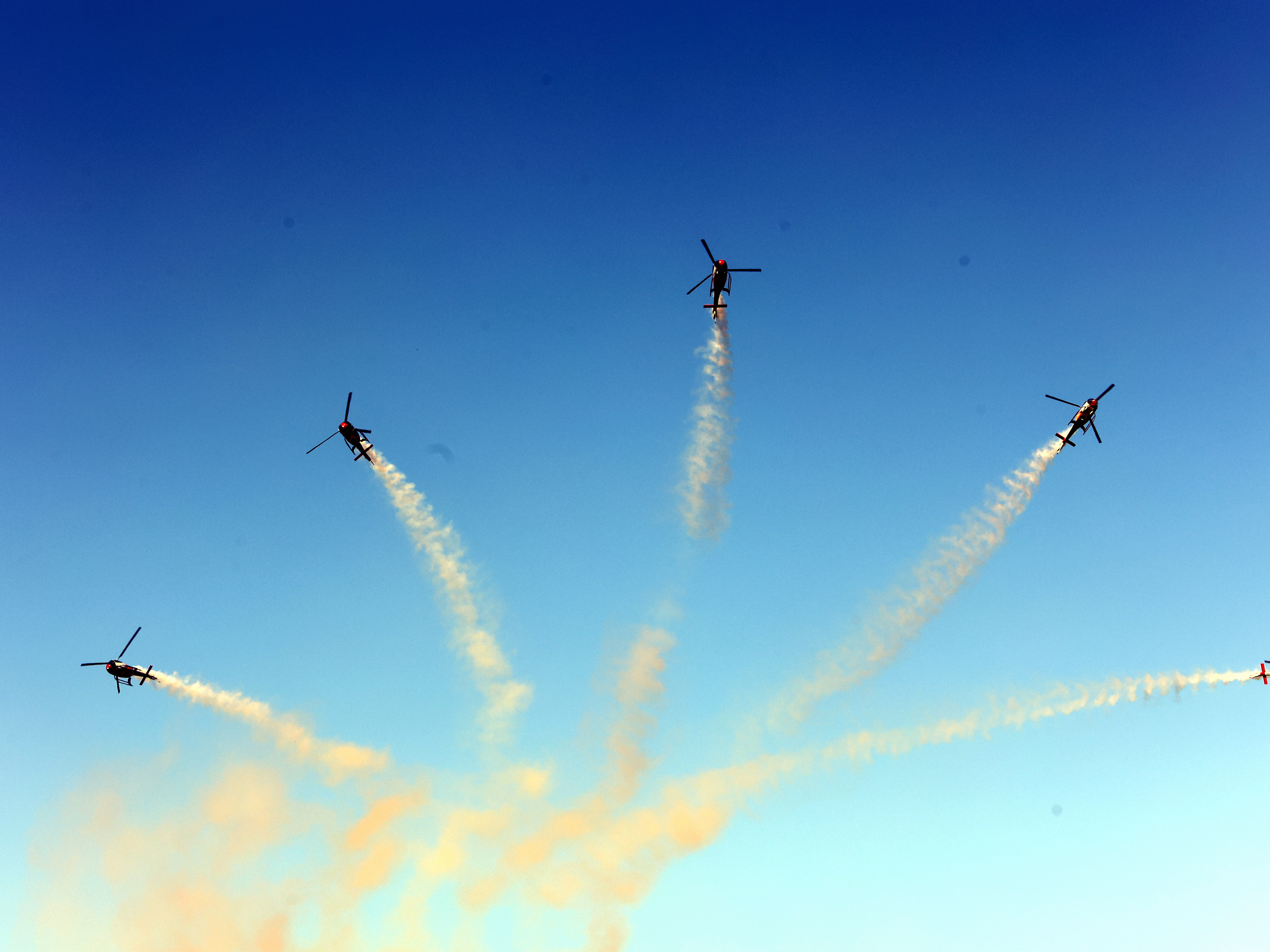 Exhibición aérea Palacio de Congresos Huesca 19