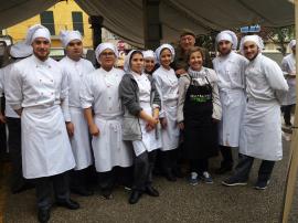 El general con parte del equipo