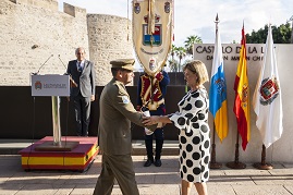Entrega de Bastón al Coronel Jefe del RAAA 94