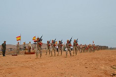 Desfile ante el GB Ruiz de Ona