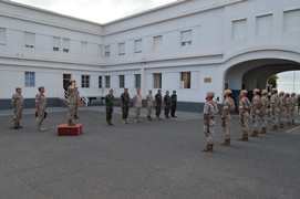 El General recibieron los honores del piquete