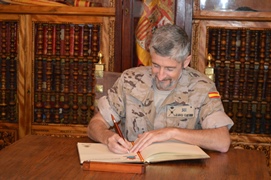 Firma del Libro de Honor