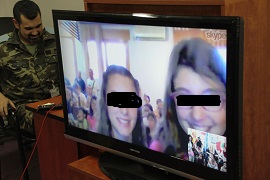 Desde Castillo de Bayuela, también hubo risas.