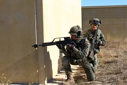 EJERCICIO LINEAGE AZOR