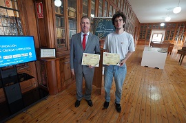 Primer premio y finalista del certamen