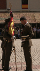 Despedida de la bandera.