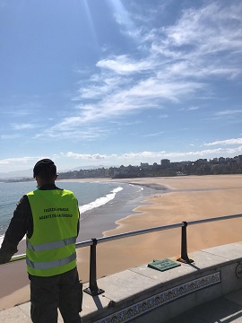 Patrulla por el paseo marítimo Cantabria