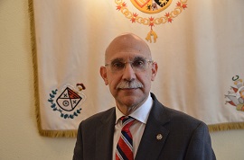 Conferenciante Dr. D. Fernando López Martín