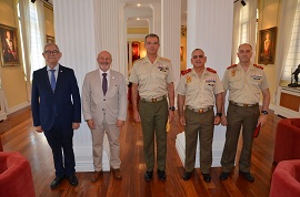Ponente y autoridades AGM